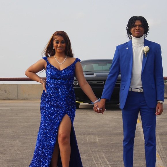 Sapphires In The Night - Picture 5 of 12